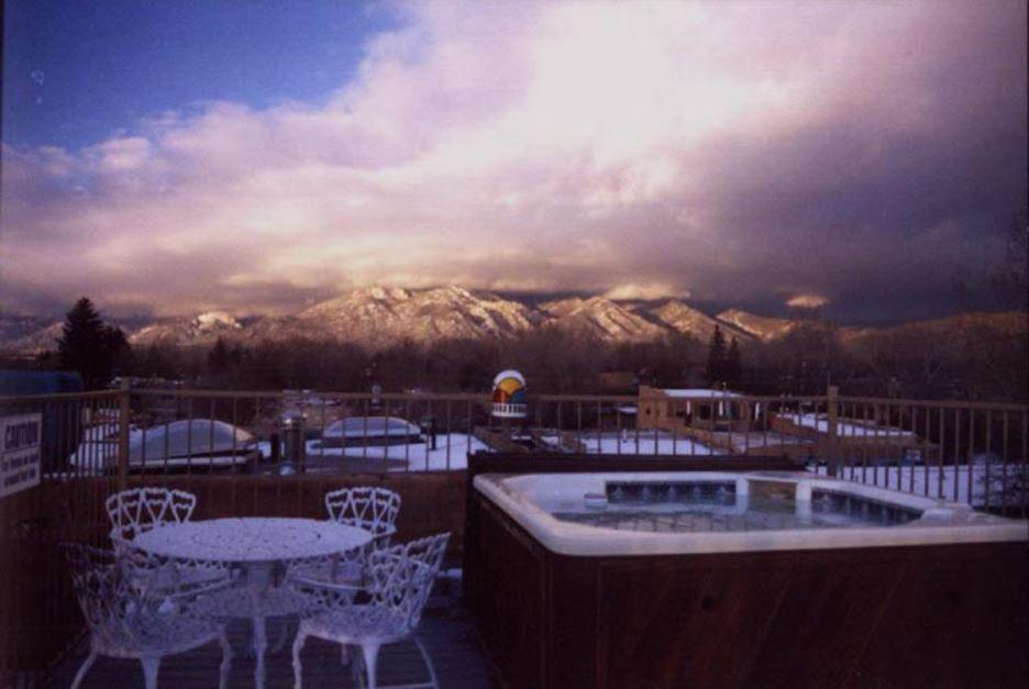 La Dona Luz Inn An Historic B&B Taos Eksteriør billede